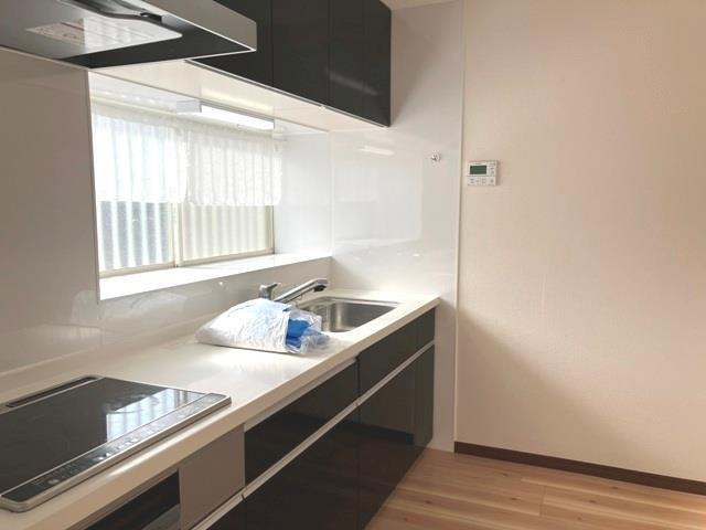 魚住町金ケ崎戸建のキッチン