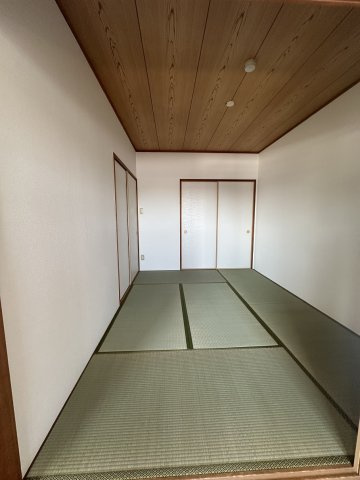 ネットシティー潮崎の和室