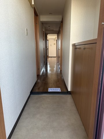 ネットシティー潮崎の玄関
