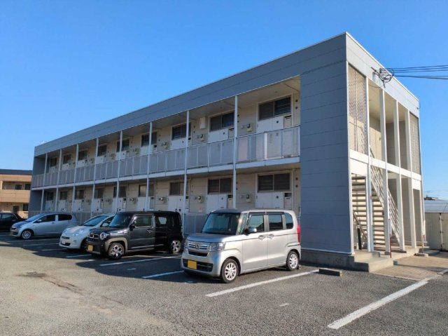 レオパレスインパストラルの外観