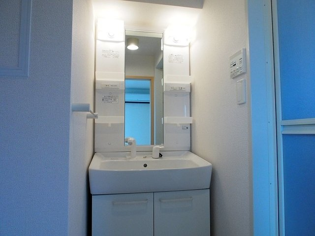 ポエム・ひまわりの洗面所