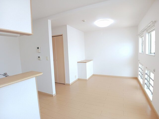 メゾン・ド・グラースＢの居間・リビング