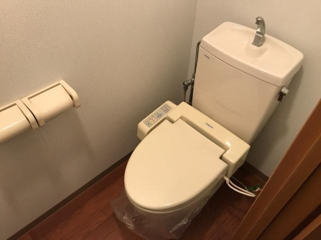 ヴァン　ヴェールのトイレ|シャワー付トイレ