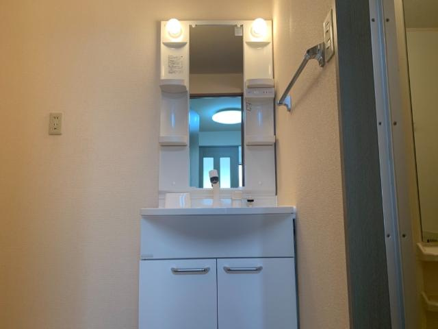 リブ・ヒルズの洗面所|洗面