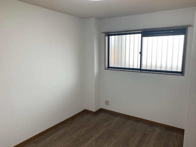 リブ・ヒルズの内装|洋室