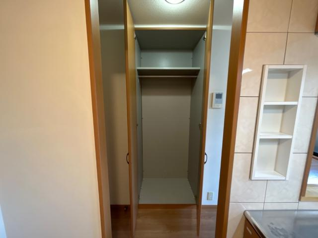 サンライズ高町の収納|リビング収納