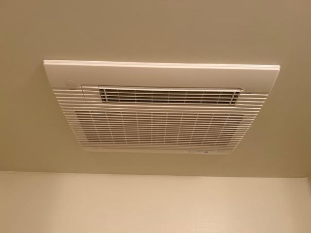 サンライズ高町の設備|雨の日も安心の浴室換気乾燥機