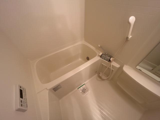 サンライズ高町の浴室|水温調整しやすいサーモ水栓のお風呂
