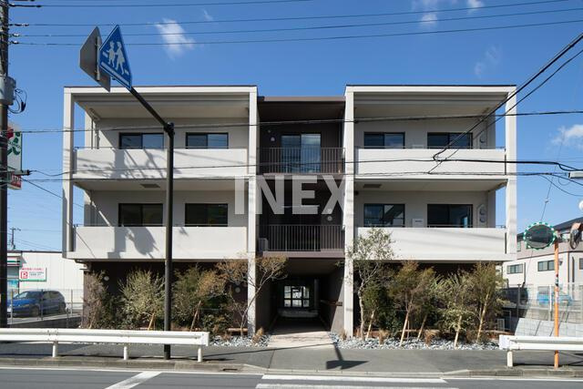 横浜市鶴見区駒岡１丁目の賃貸マンションの外観