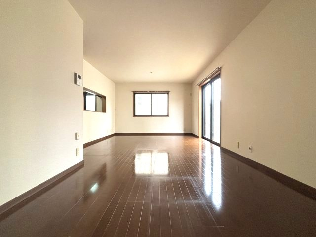 フジパレス戸建賃貸羽曳が丘西の居間・リビング