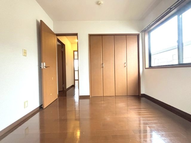 フジパレス戸建賃貸羽曳が丘西の洋室