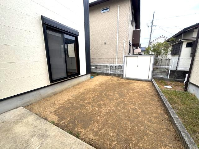 フジパレス戸建賃貸羽曳が丘西の庭