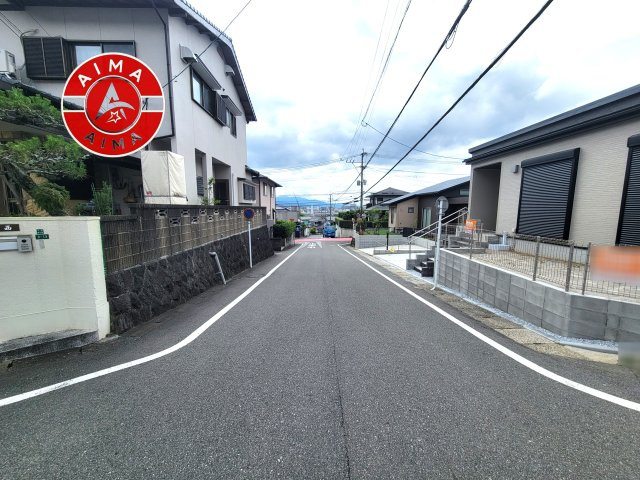 太宰府市水城4丁目第1-3棟（3号棟）の外観|前面道路含む現地の写真です。