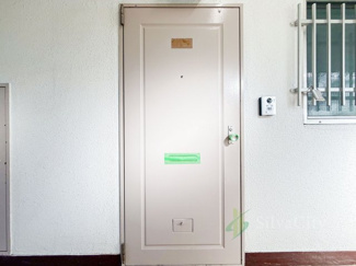 【その他共用部分】 | カースル常盤台 | 玄関ドア