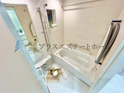 【浴室】 | ワコーレレジクス兵庫 | 換気窓・浴室乾燥機付き♪