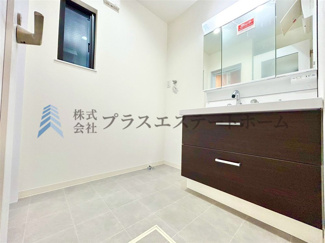 【その他】 | 兵庫区上祇園町　新築戸建 | 三面鏡付き♪三面鏡の後ろにも小物を収納出来ます♪