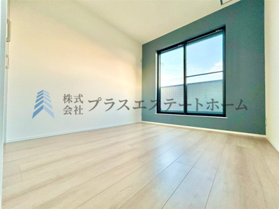 【その他】 | 兵庫区上祇園町　新築戸建 | 木目調のフローリング材を使用しており、ナチュラルな見た目のため暖かく落ち着いた雰囲気のお部屋です♪