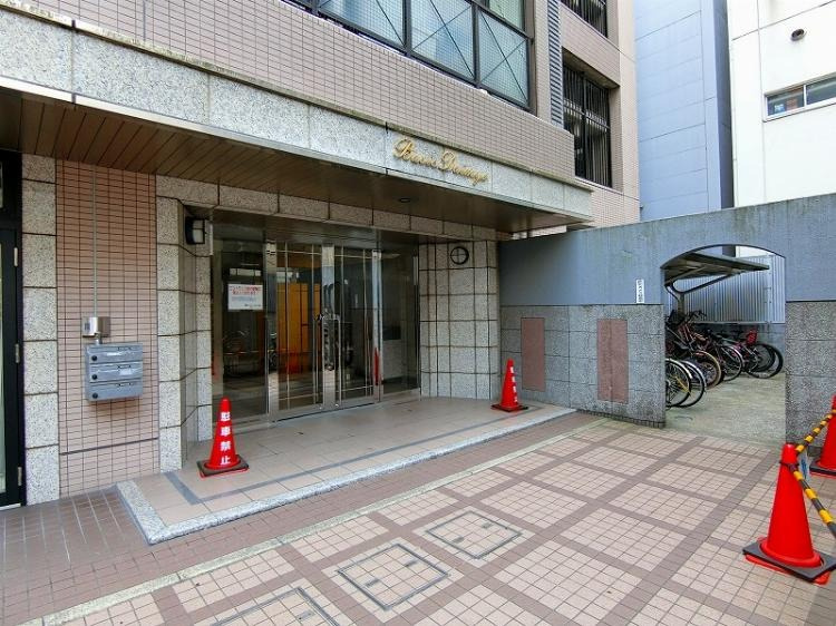 福岡市中央区大名１丁目の賃貸マンションのエントランス|エントランス写真