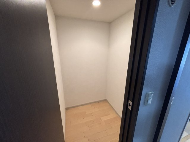 ★押入⇒クローゼットにリフォーム済み★