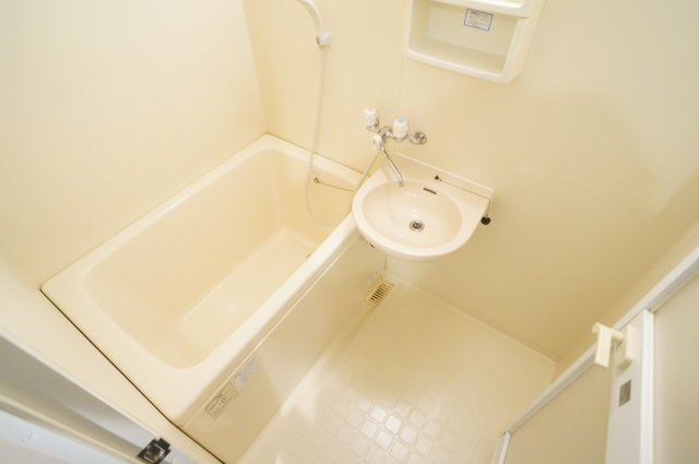 ダイワ学園前ロジングハウスＣの浴室