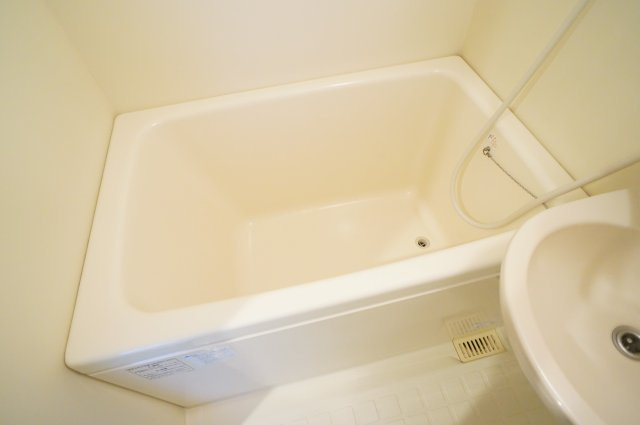 ダイワ学園前ロジングハウスＣの浴室