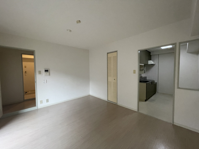 ロイヤル六甲駅前のその他