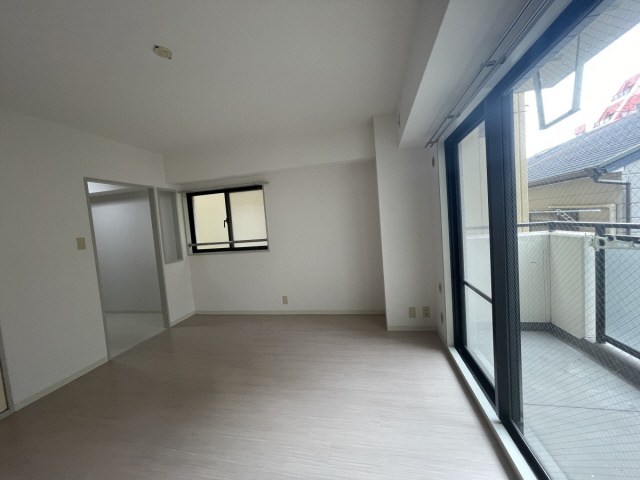 ロイヤル六甲駅前のその他