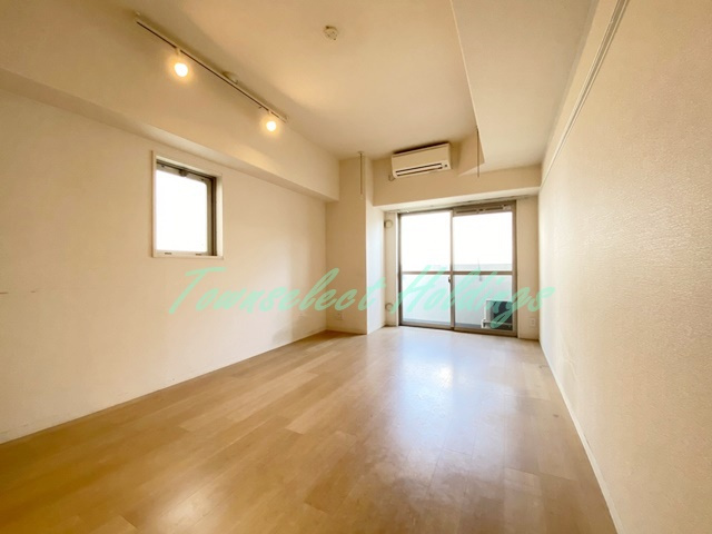 藤沢市湘南台２丁目の賃貸マンションの居間・リビング|使いやすいリビングになります♪