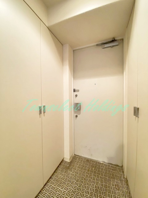 藤沢市湘南台２丁目の賃貸マンションの玄関|お履き物が多い方にもおすすめ♪