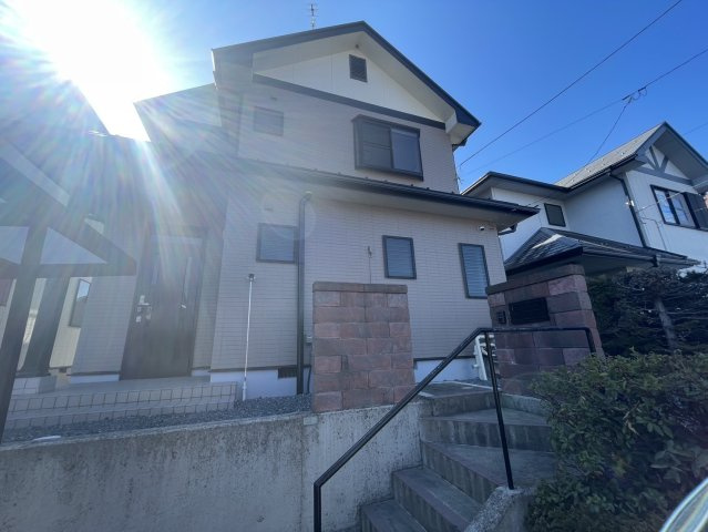 想定年間賃料　万　想定利回り　％　木造戸建の外観