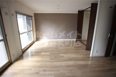 【居間・リビング】 | ラピュタ九条 | 使いやすい居間です