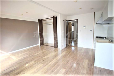 【居間・リビング】 | ラピュタ九条 | リビングです