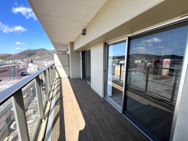 ペルシュ城山のバルコニー