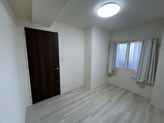 ペルシュ城山の洋室