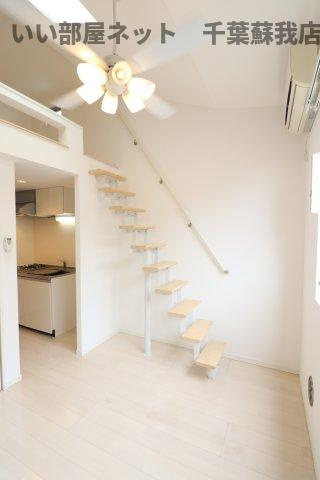 メゾン・ド・プランドール蘇我の居間・リビング|ゆったりとした居間です