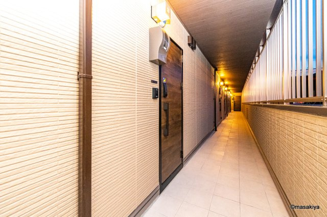 コラージュくりたのエントランス