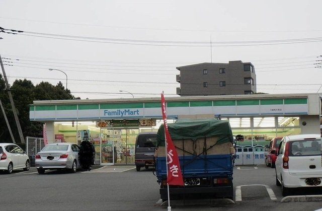 クロワールの周辺|ファミリーマートまで1000m