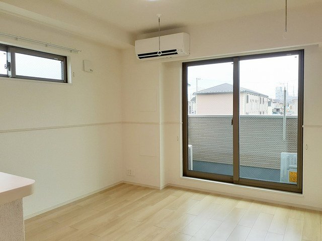 クロワールの居間・リビング