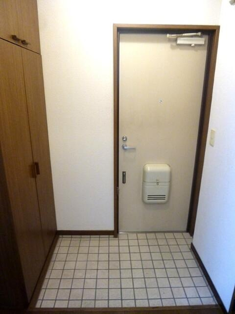 タバタパルデンスの玄関