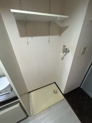 エマーユ若葉の設備|室内洗濯機置き場