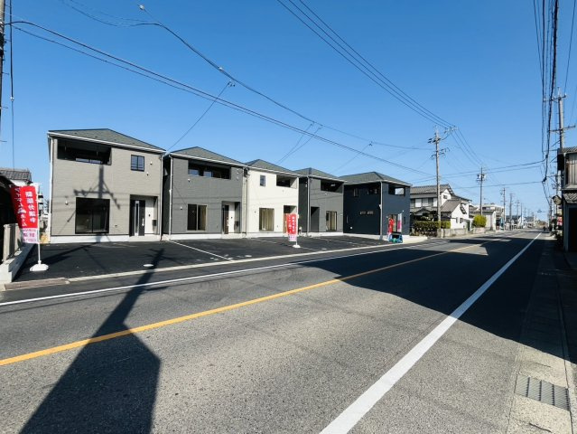 刈谷市小垣江町本郷下22番２、18の各一部『仲介手数料無料』新築戸建ての前面道路含む現地写真