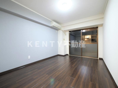 【居間・リビング】 | ペガサスステーションプラザ蒲田 | ゆったりとしたリビングです