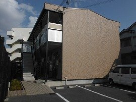 明石市魚住町西岡のアパートの外観