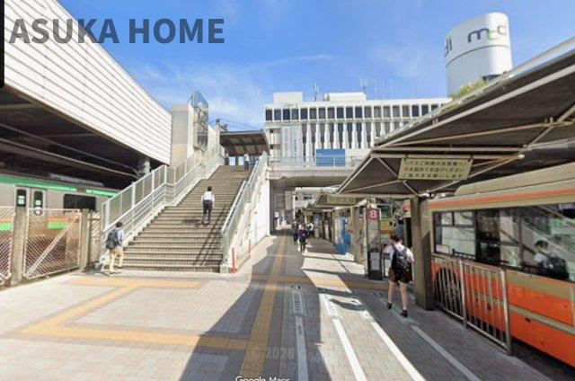 コスモ戸塚リベラヒルズA棟の周辺|お買い物に便利な戸塚駅。ブルーライン、JR横須賀線、東海道線と、３路線使えて便利です。