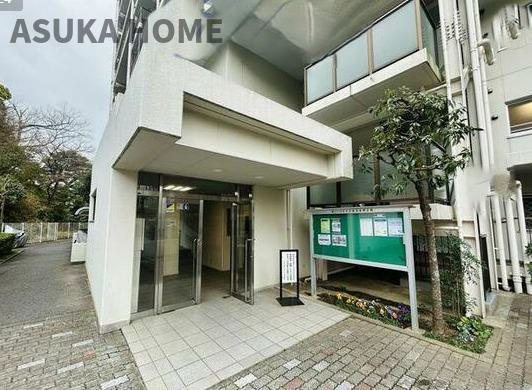 コスモ戸塚リベラヒルズA棟のエントランス|マンションエントランスになります。