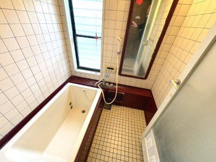 東松山市大字下野本　 中古戸建の浴室