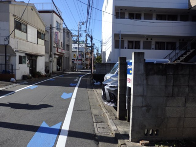 【前面道路含む現地写真】 | 渋谷区本町５丁目売地