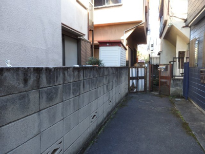 【前面道路含む現地写真】 | 渋谷区本町５丁目売地