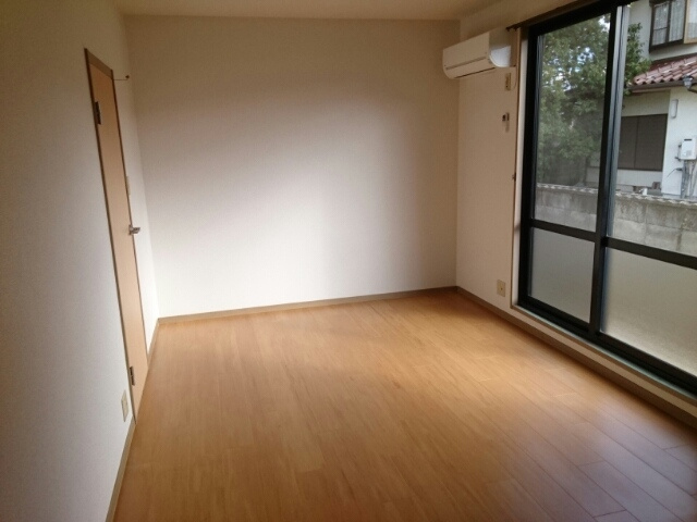 ミズキハイツの居間・リビング