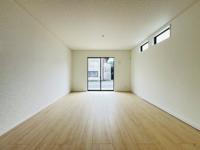 刈谷市小垣江町本郷下22番２、18の各一部『仲介手数料無料』新築戸建ての居間・リビング